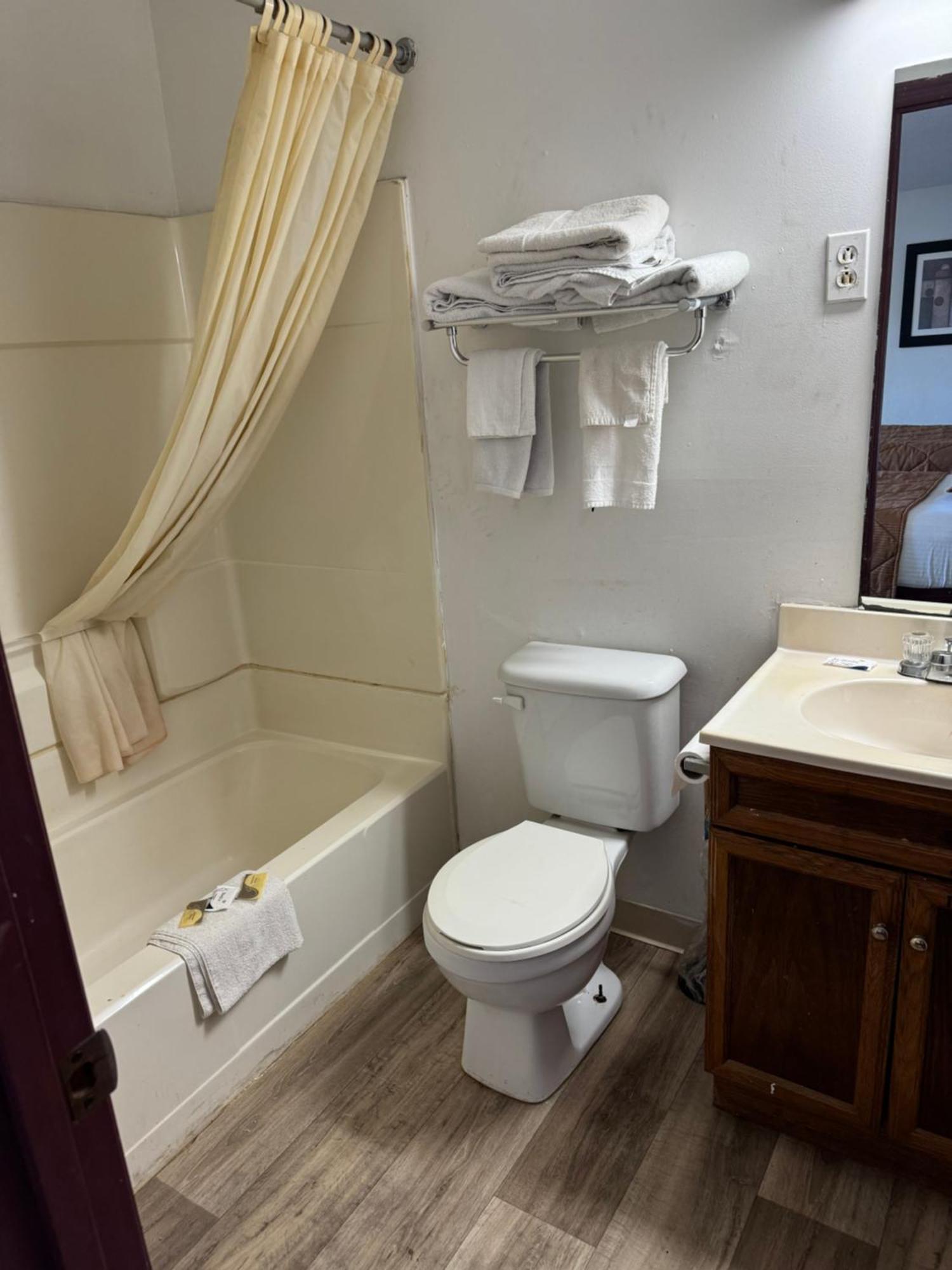 Royal Inn Albany Luaran gambar